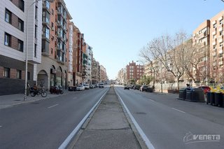Garaje en venta en Valdezarza en Madrid