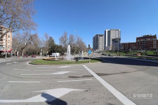 Garaje en venta en Valdezarza en Madrid