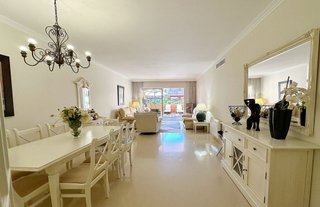 Piso en venta en Puerto Banús en Marbella