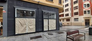 Local comercial en alquiler en Ensanche en Pamplona