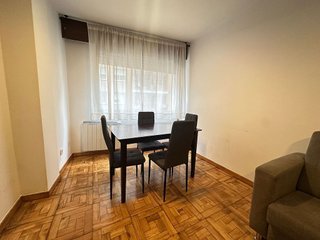 Piso en alquiler en Ensanche - Sar en Santiago de Compostela