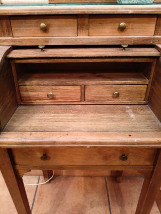 Buró escritorio madera y persiana vintage rustico