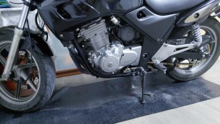 Honda CB500 Naked Negra