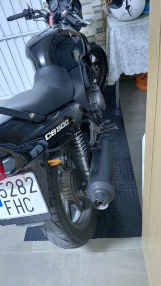 Honda CB500 Naked Negra