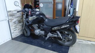 Honda CB500 Naked Negra