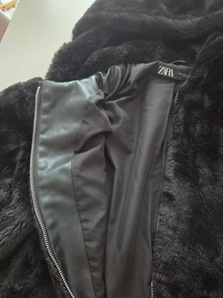 Abrigo Zara Negro Talla XL