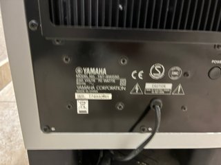 Receptor AV Yamaha RX-V465 + Subwoofer