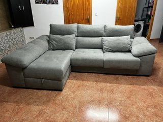Sofá chaise longue gris