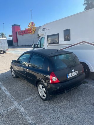 Renault Clio 2003