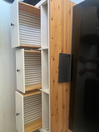 Mueble TV madera y blanco