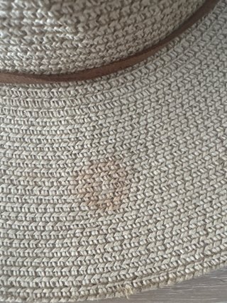 Sombrero de verano de paja beige