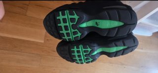Nike Air Max 95 Negras y Verdes