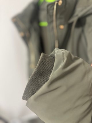 Abrigo acolchado Zara verde militar XL