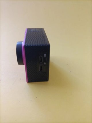 Cámara de video rosa y negra