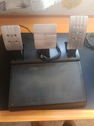 Thrustmaster T300