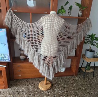 Chal de crochet con flecos