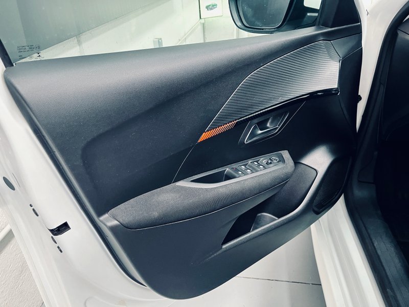 Peugeot 208 2022, foto 12
