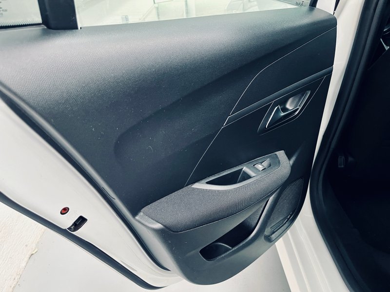 Peugeot 208 2022, foto 13