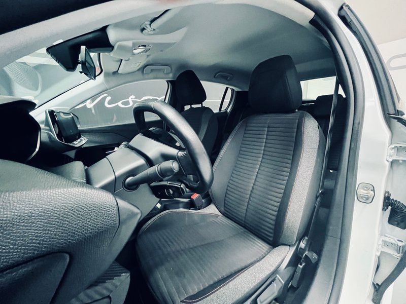 Peugeot 208 2022, foto 32