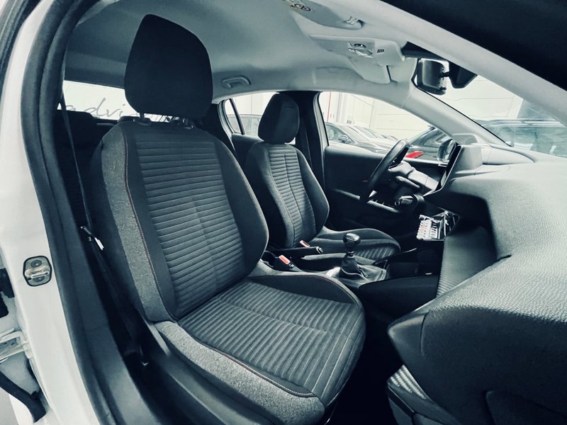Peugeot 208 2022, foto 36