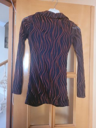 Camisa Bershka animal print manga larga