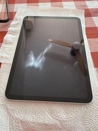iPad 10ª Gen 256GB Wi-Fi + Cellular Plata -