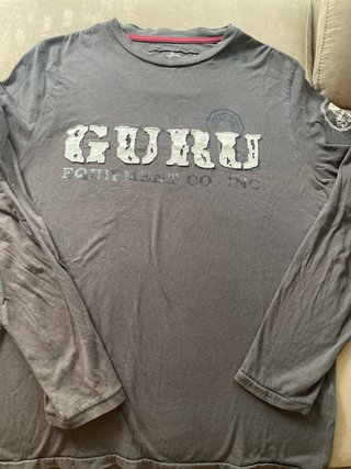 Camiseta GURU Hombre Manga Larga Gris