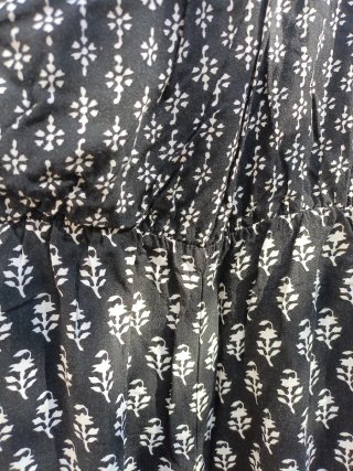Mono estampado negro y blanco