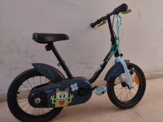 Bicicleta infantil Btwin con ruedas de 14