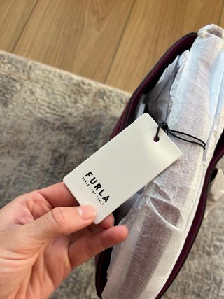Bolso Furla Atena Púrpura