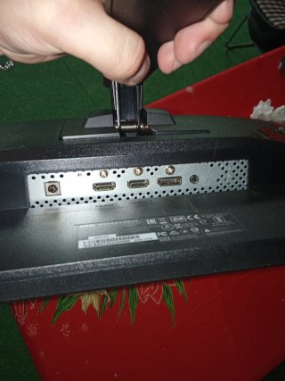 Monitor MSI Optix G242 para piezas