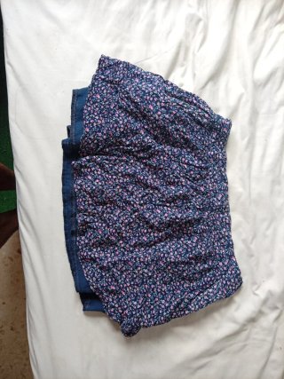 Falda floral azul y rosa talla M