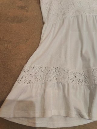 Camiseta blanca encaje.