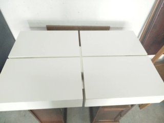 Mesa auxiliar lacada blanca