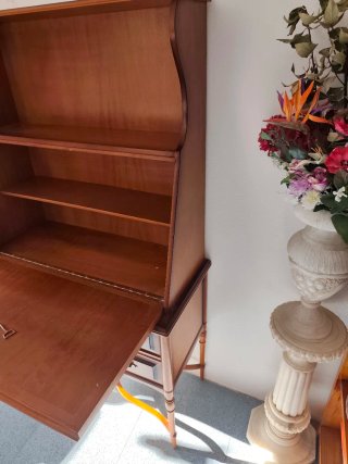 Mueble escritorio antiguo de madera