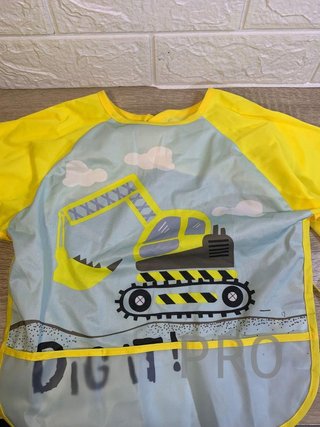 Bata de pintura para niños