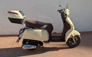 Scooter Keeway Zahara 50cc Beige/Marrón