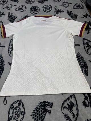 Camiseta Adidas España Blanca y Dorada
