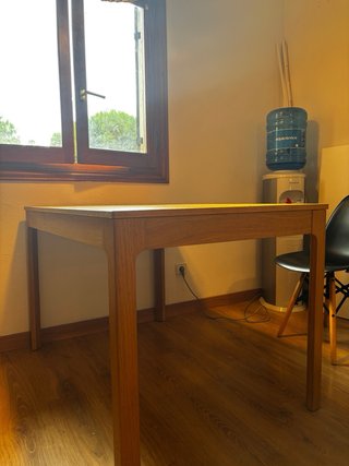 Mesa extensible de madera