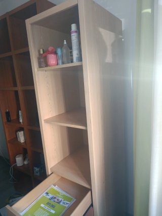 Estantería madera con cajones