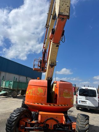 Brazo articulado JLG 20 metros