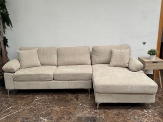 Oportunidad Sofa cheslon beige con cojines