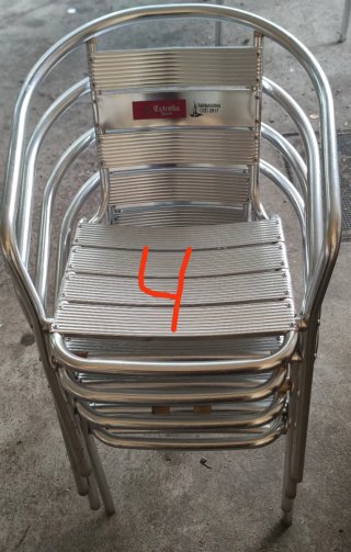 4 Sillas de Aluminio Estrella Damm