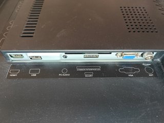 TV Haier 26 LET26C600F + 2 Mandos