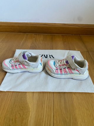 Zapatillas niña rosas y blancas talla 23