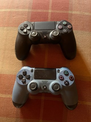 Mandos PS4 para arreglar (Sony)