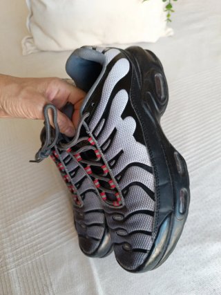 Zapatillas  Hombre Negras y Grises