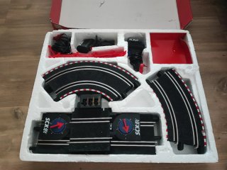Scalextric Compact GT XTREME + 5 coches