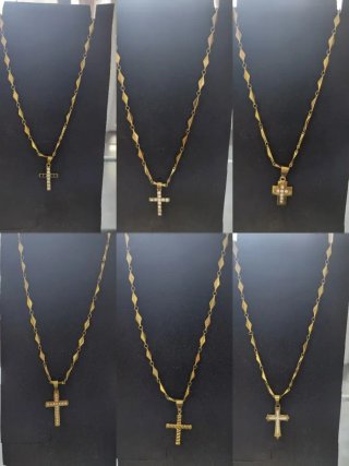 Collar Cruz Niño Dorado Acero