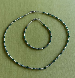 Conjunto collar y pulsera plata y cristal verde